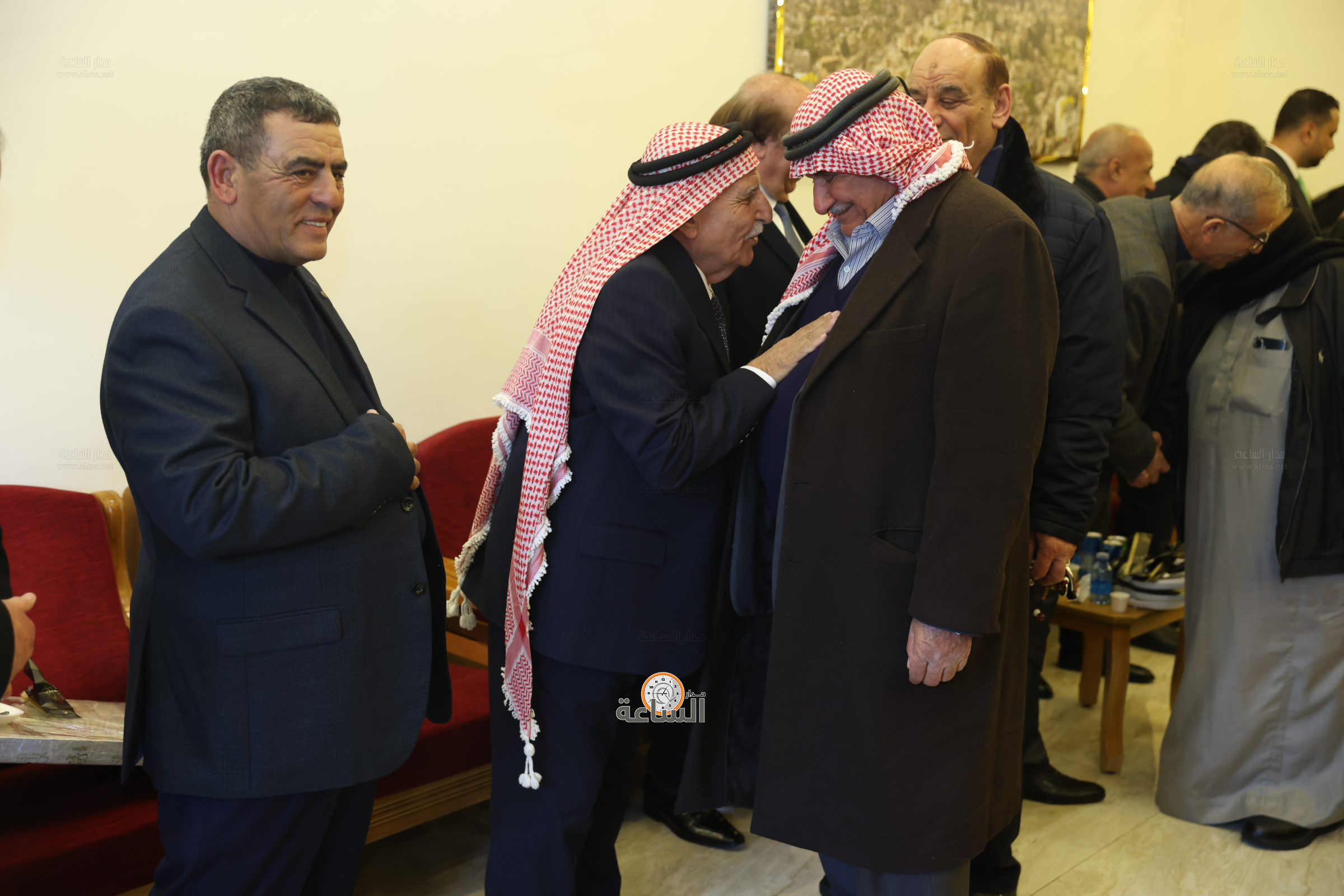 Madar Al-Saa Images 0.878843368183759