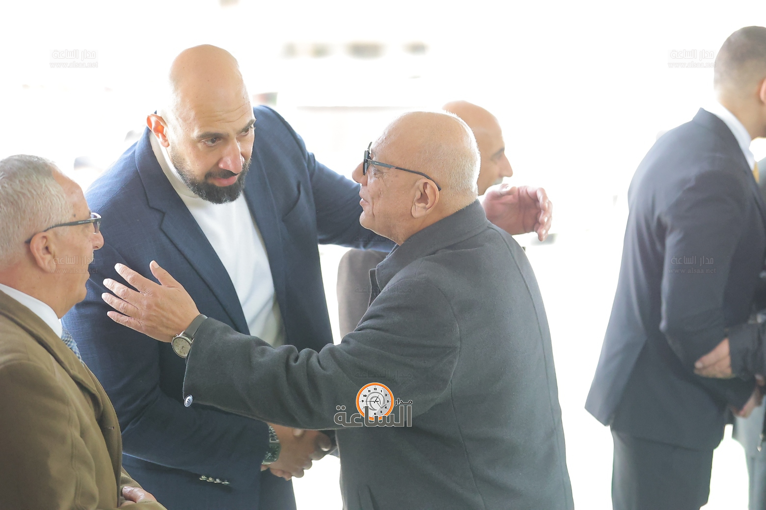 Madar Al-Saa Images 0.8827191110043994