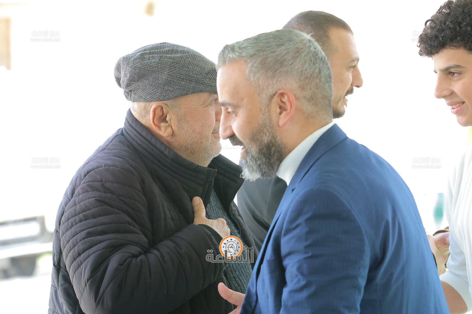 Madar Al-Saa Images 0.41077511675839407