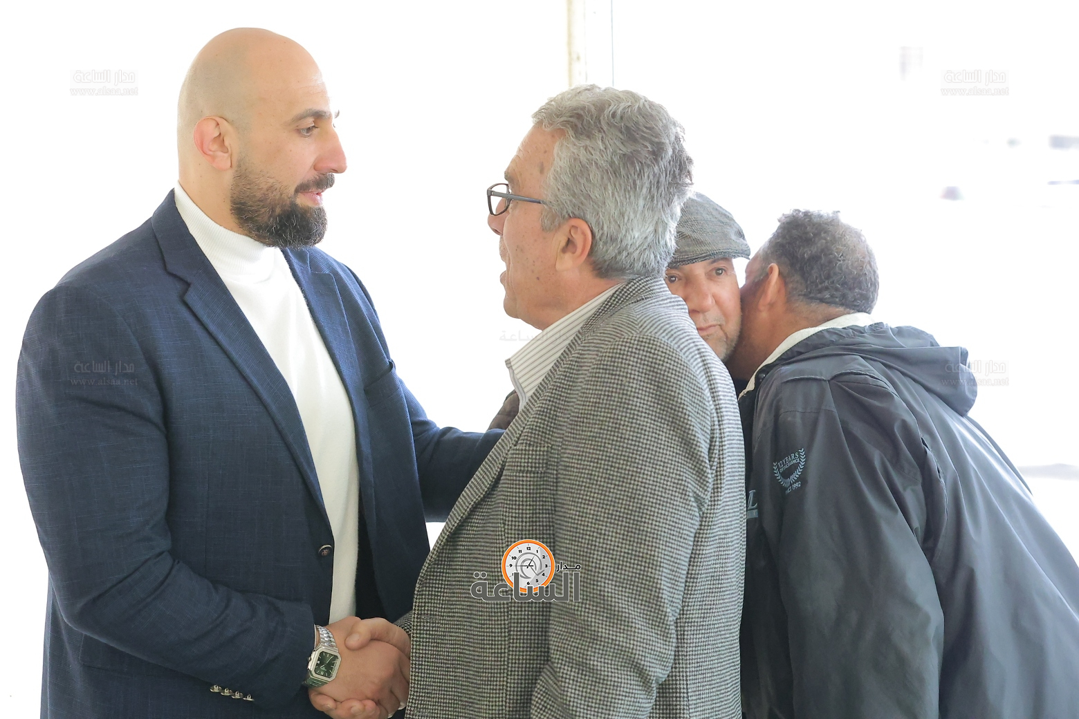 Madar Al-Saa Images 0.7126669382396124