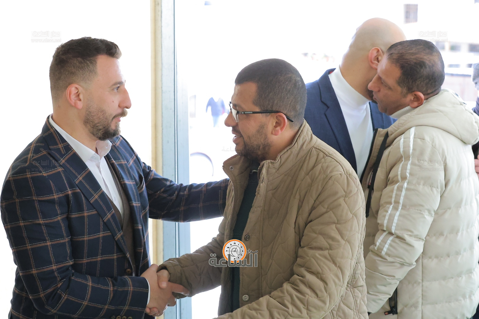 Madar Al-Saa Images 0.3537177345816488