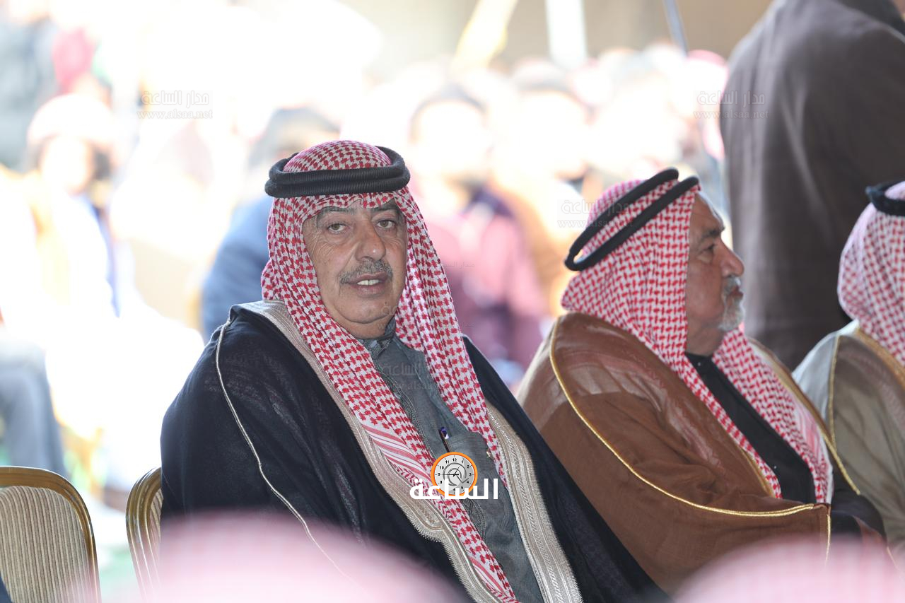 Madar Al-Saa Images 0.5581593680999619