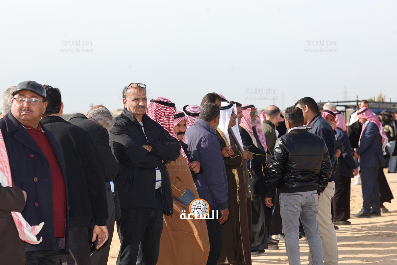 Madar Al-Saa Images 0.2218349124093575