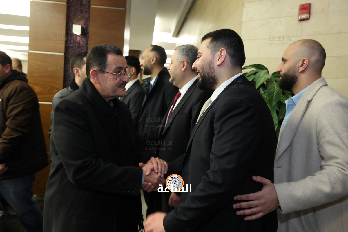 Madar Al-Saa Images 0.7788197415265695