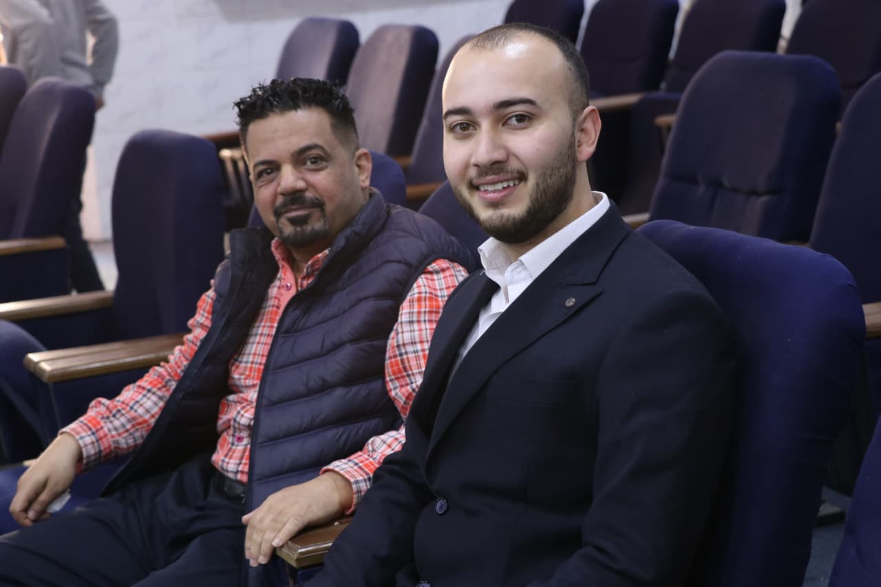 Madar Al-Saa Images 0.3796640657149407