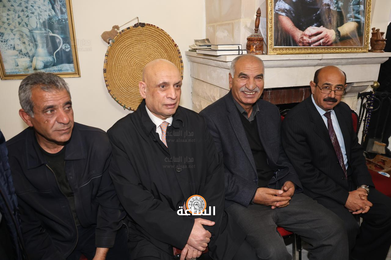 Madar Al-Saa Images 0.33550043525105067