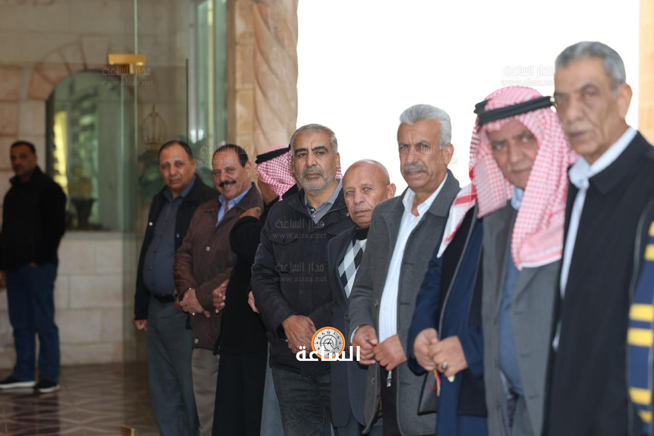 Madar Al-Saa Images 0.2261775655803272