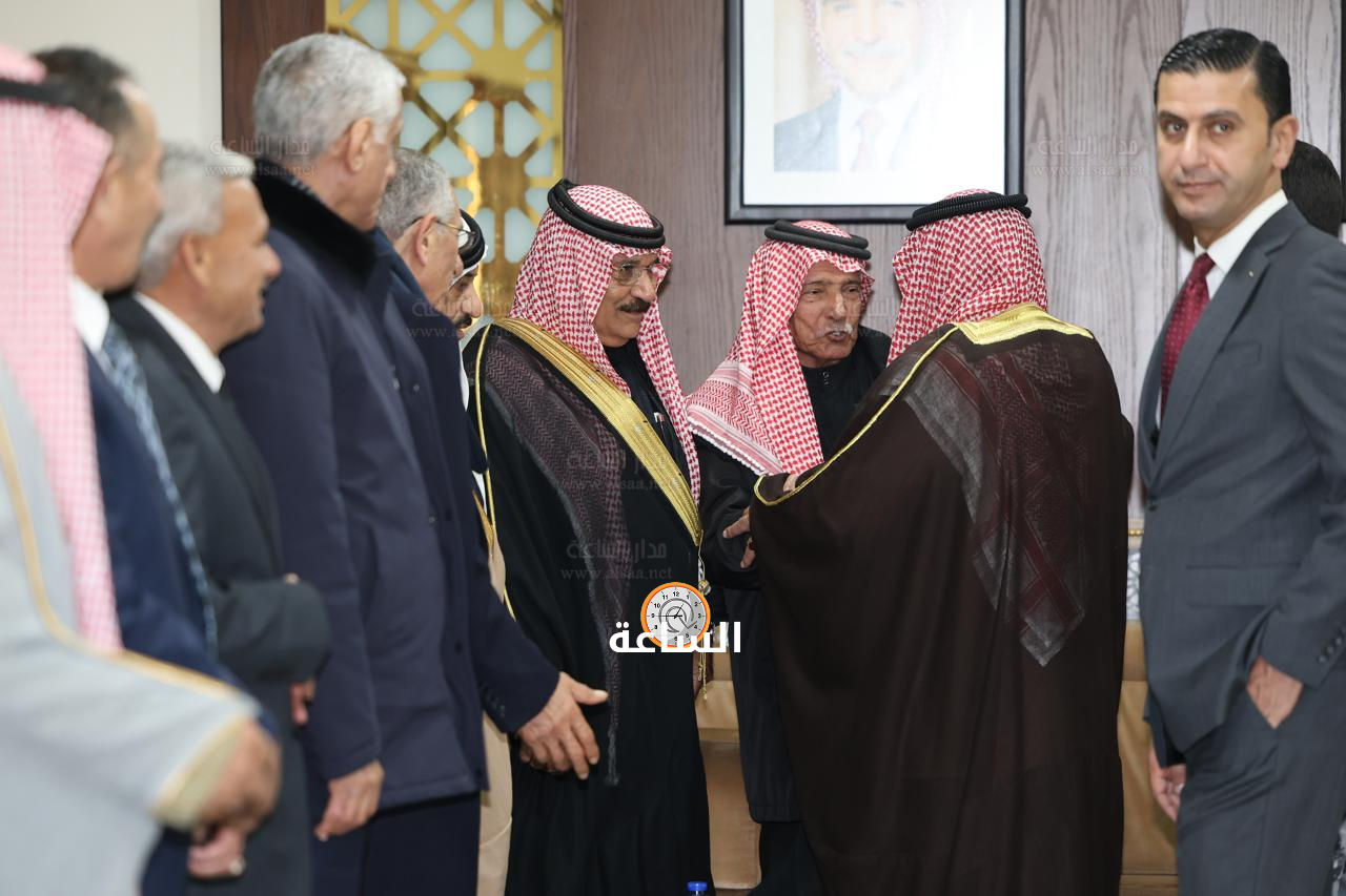 Madar Al-Saa Images 0.6978449952440953