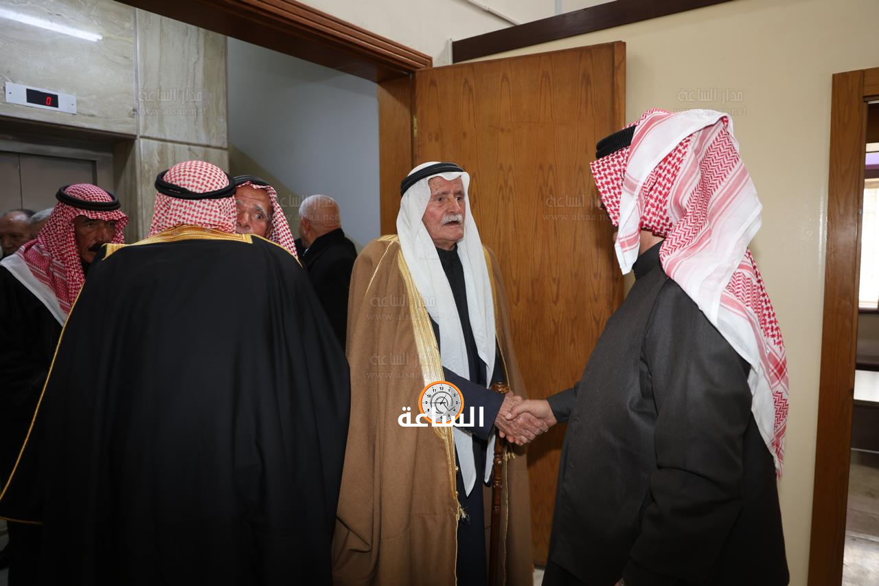 Madar Al-Saa Images 0.4744191943123778