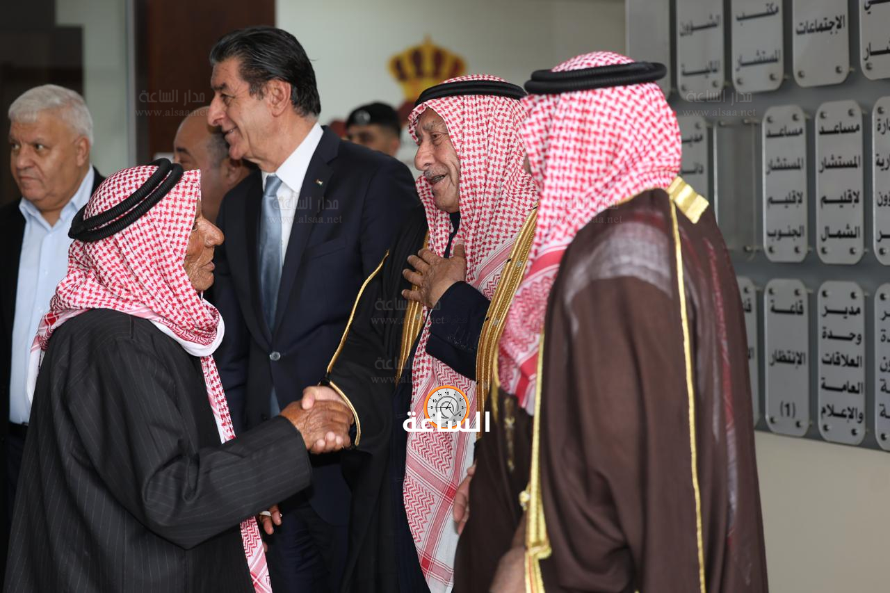 Madar Al-Saa Images 0.7971593080184188