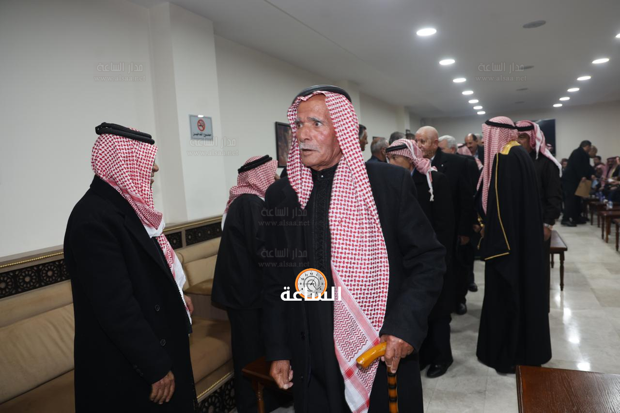 Madar Al-Saa Images 0.34892318673114076