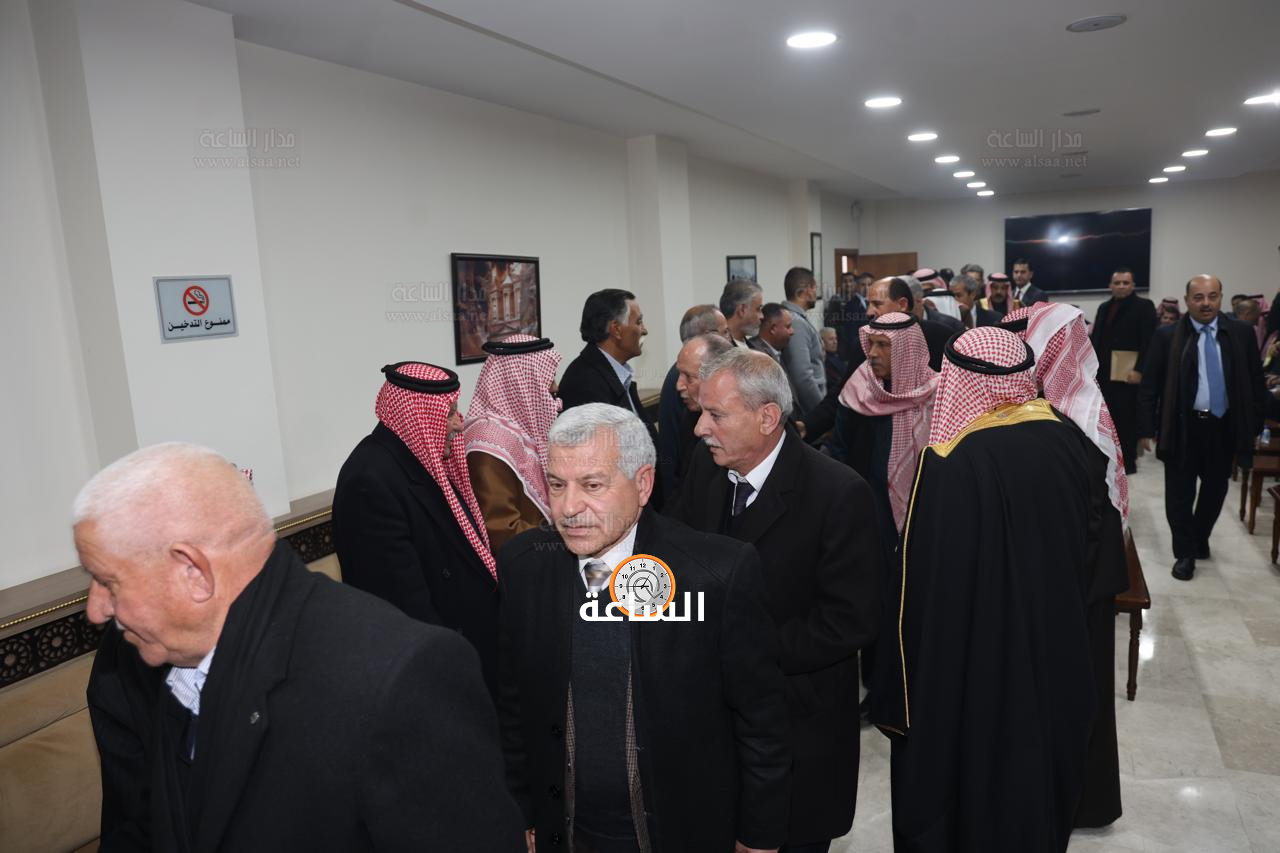 Madar Al-Saa Images 0.27195628977074227