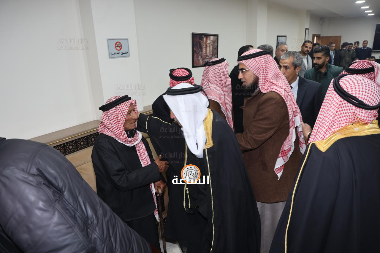 Madar Al-Saa Images 0.9081765177272071