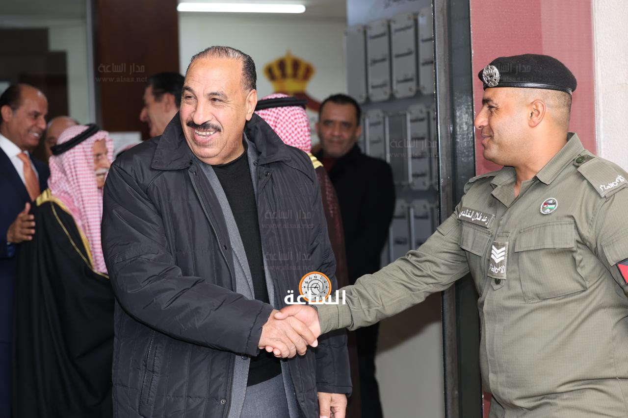 Madar Al-Saa Images 0.4531546256940323