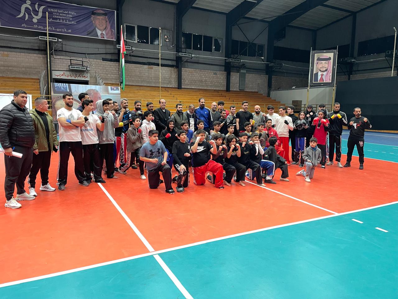 Madar Al-Saa Images 0.8984521406097337