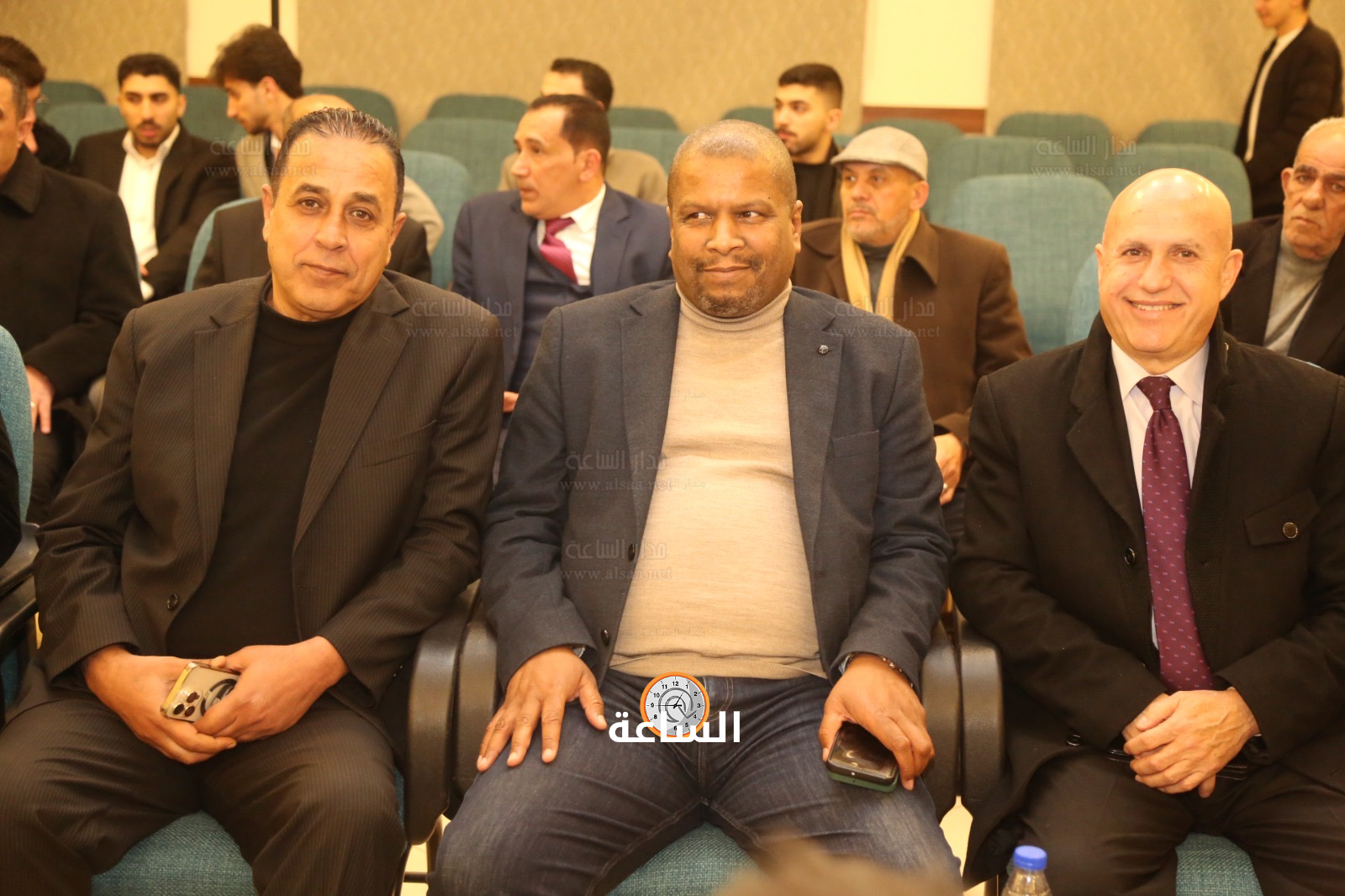 Madar Al-Saa Images 0.0023042941502209313