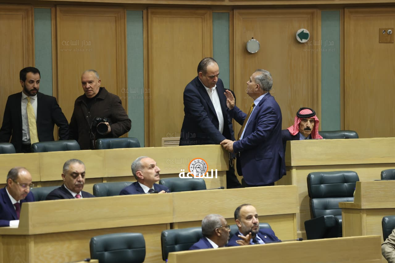 Madar Al-Saa Images 0.28205045835567244