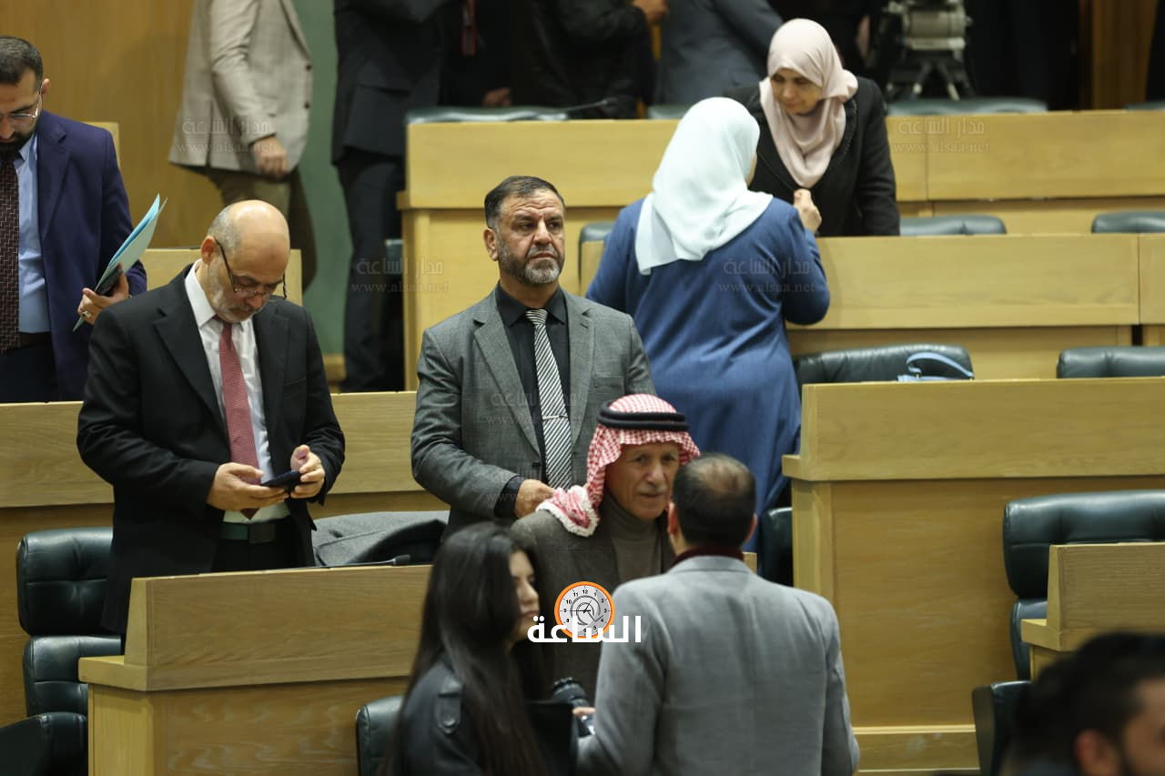 Madar Al-Saa Images 0.07012209206675646