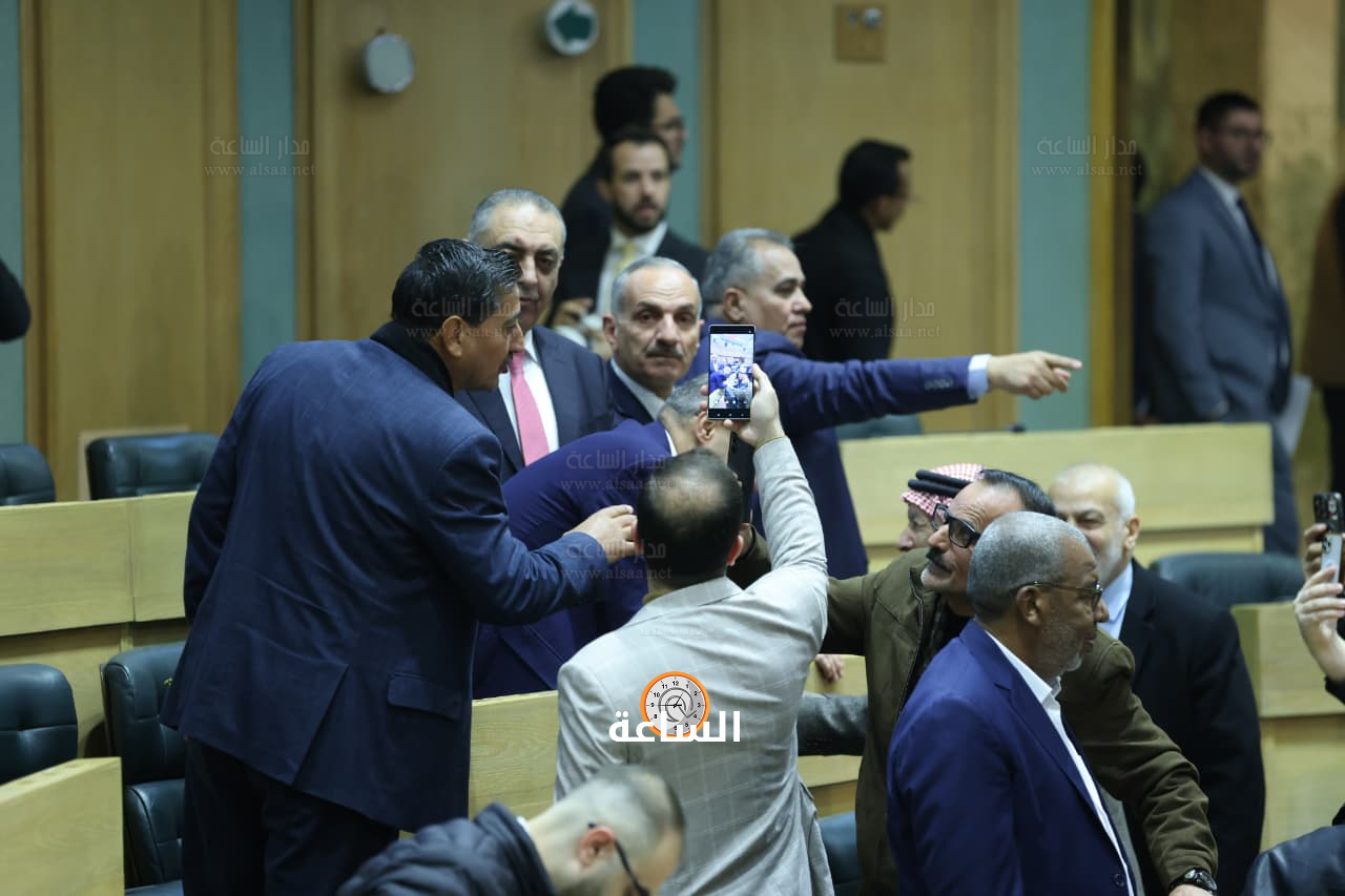 Madar Al-Saa Images 0.7320084861387717