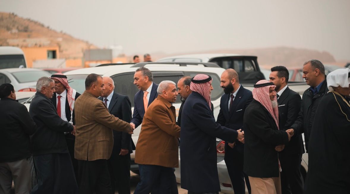 Madar Al-Saa Images 0.9796825043788325