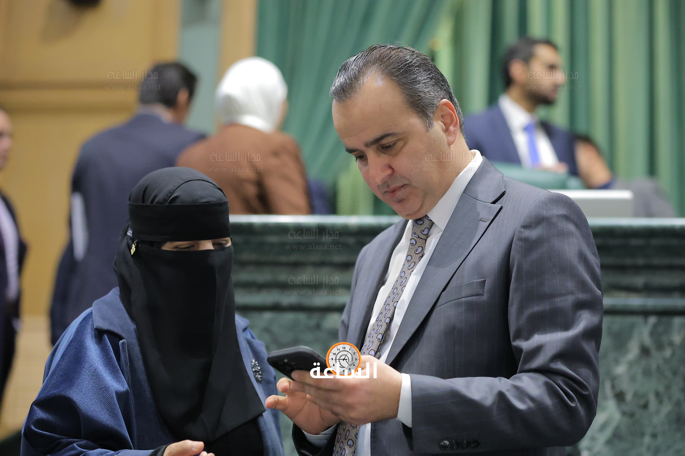 Madar Al-Saa Images 0.4315222527921865