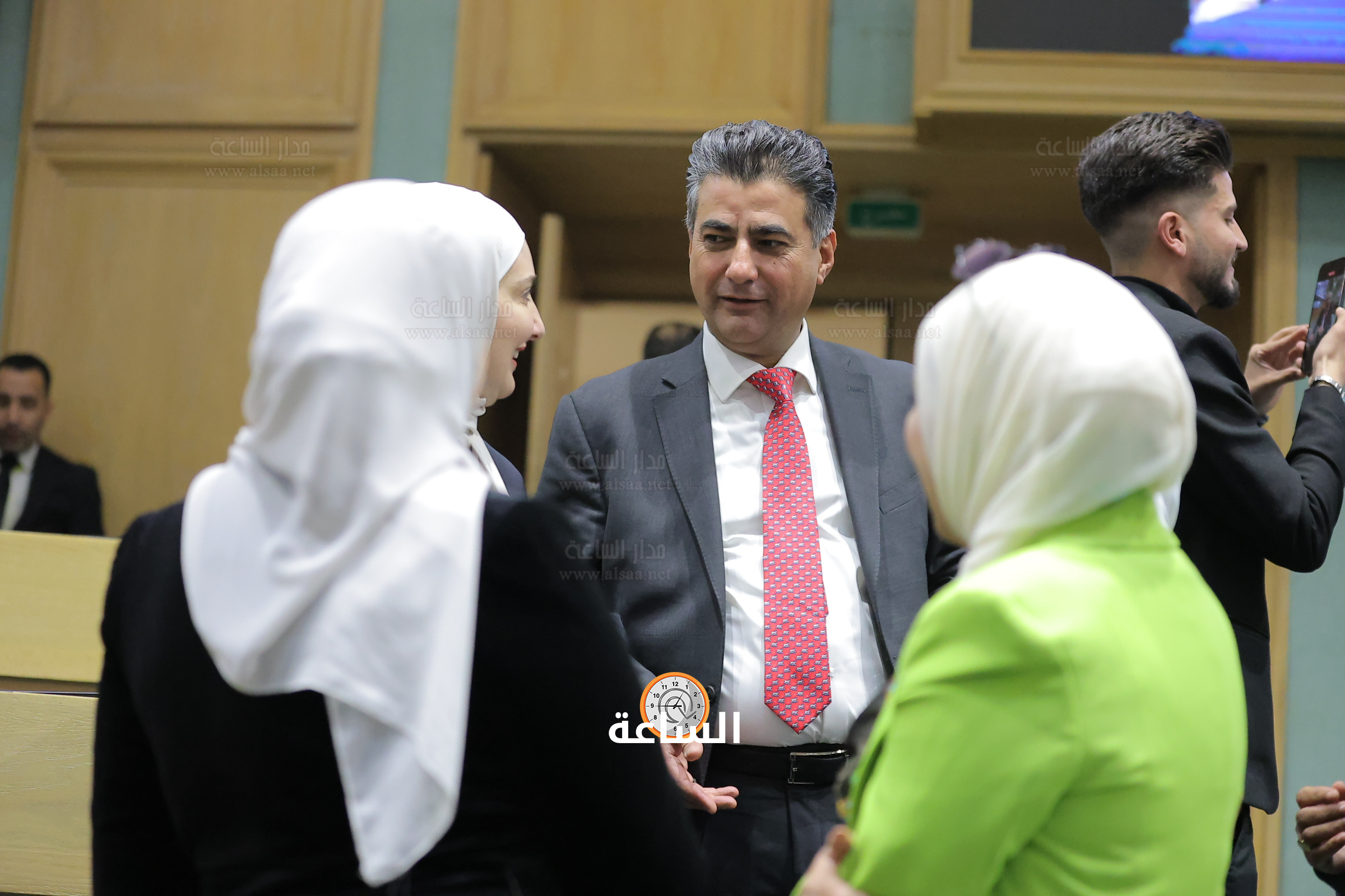 Madar Al-Saa Images 0.2807011034280781