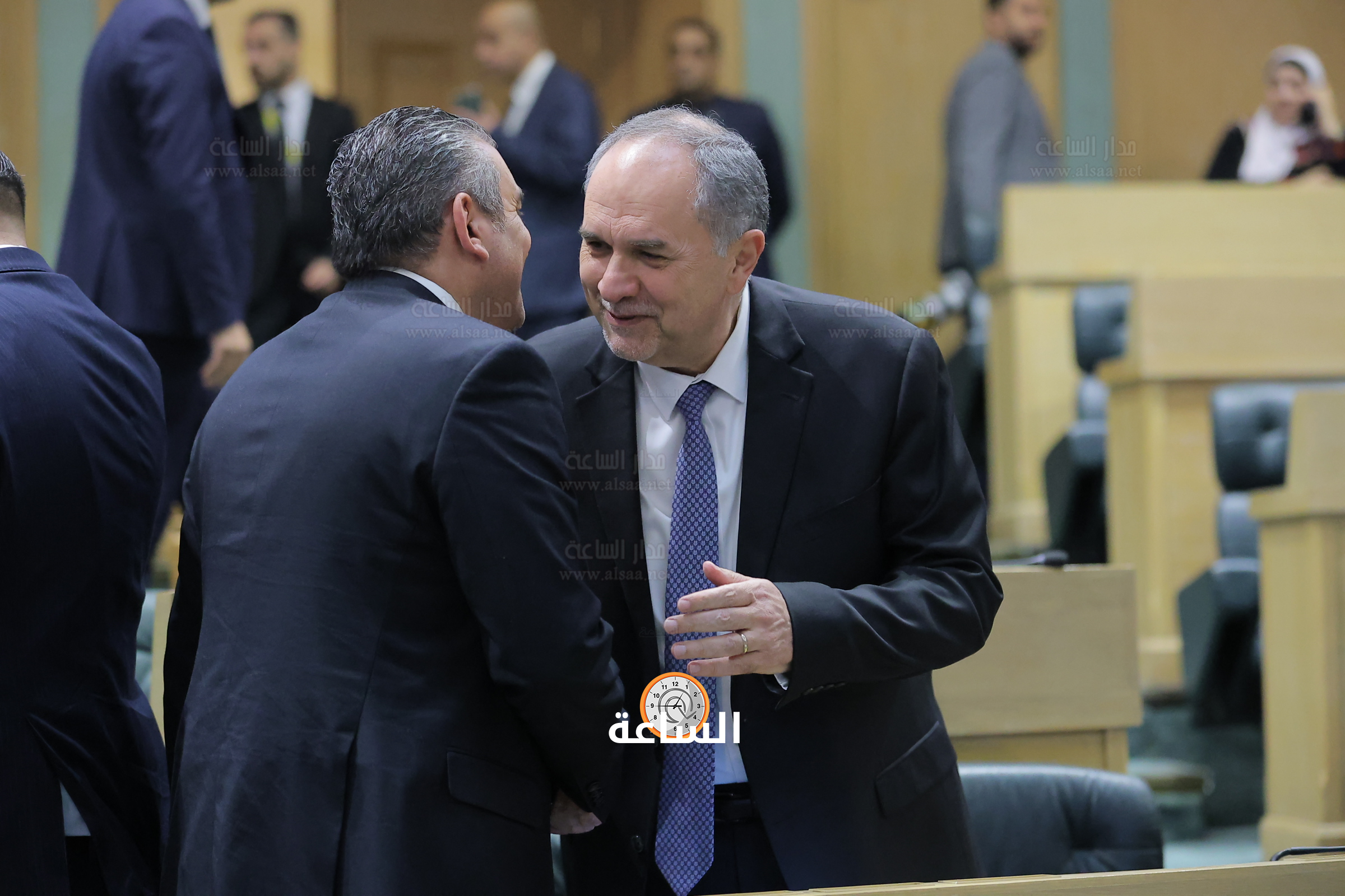 Madar Al-Saa Images 0.7418451528554048