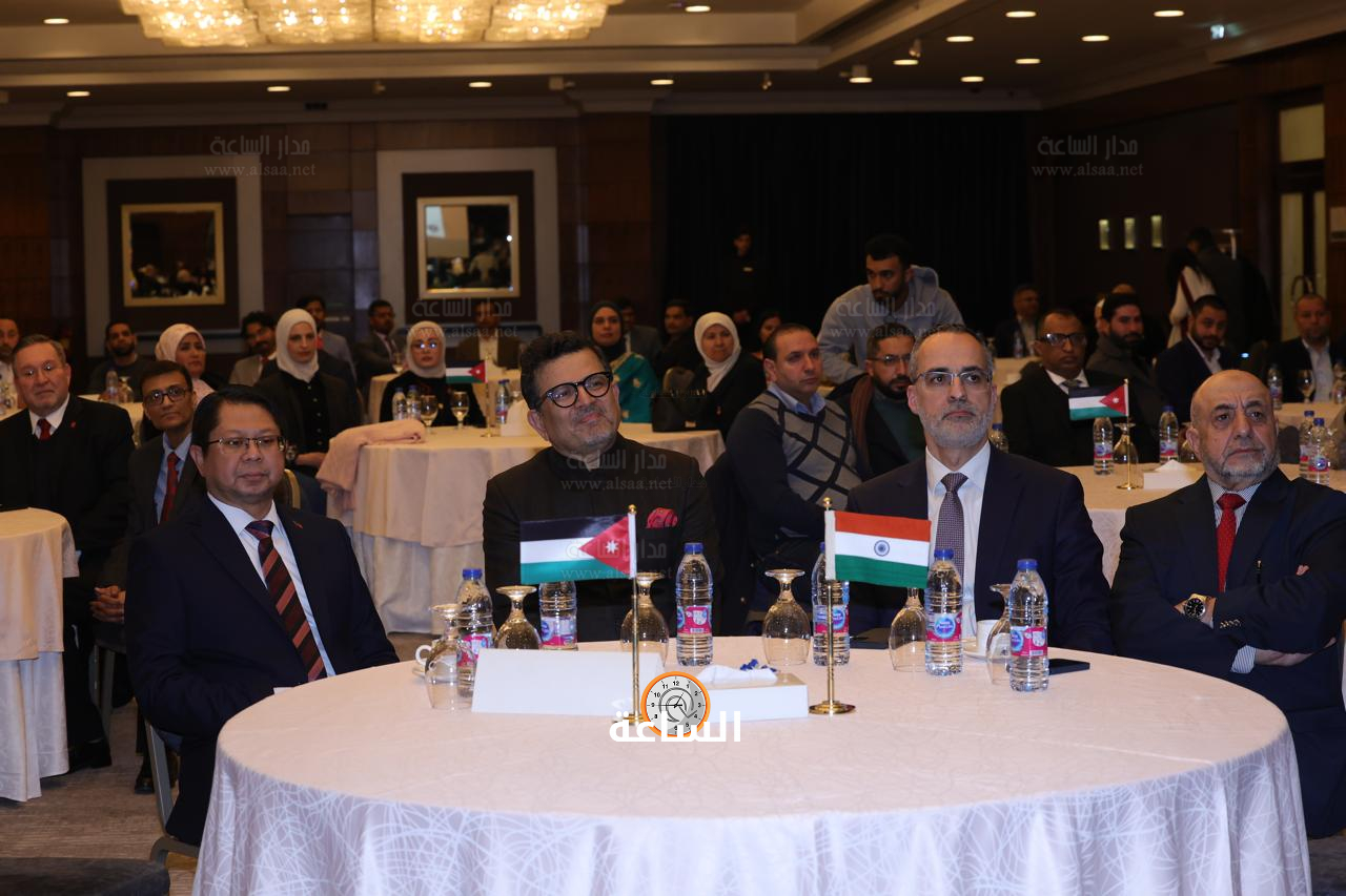 Madar Al-Saa Images 0.43107308780738185