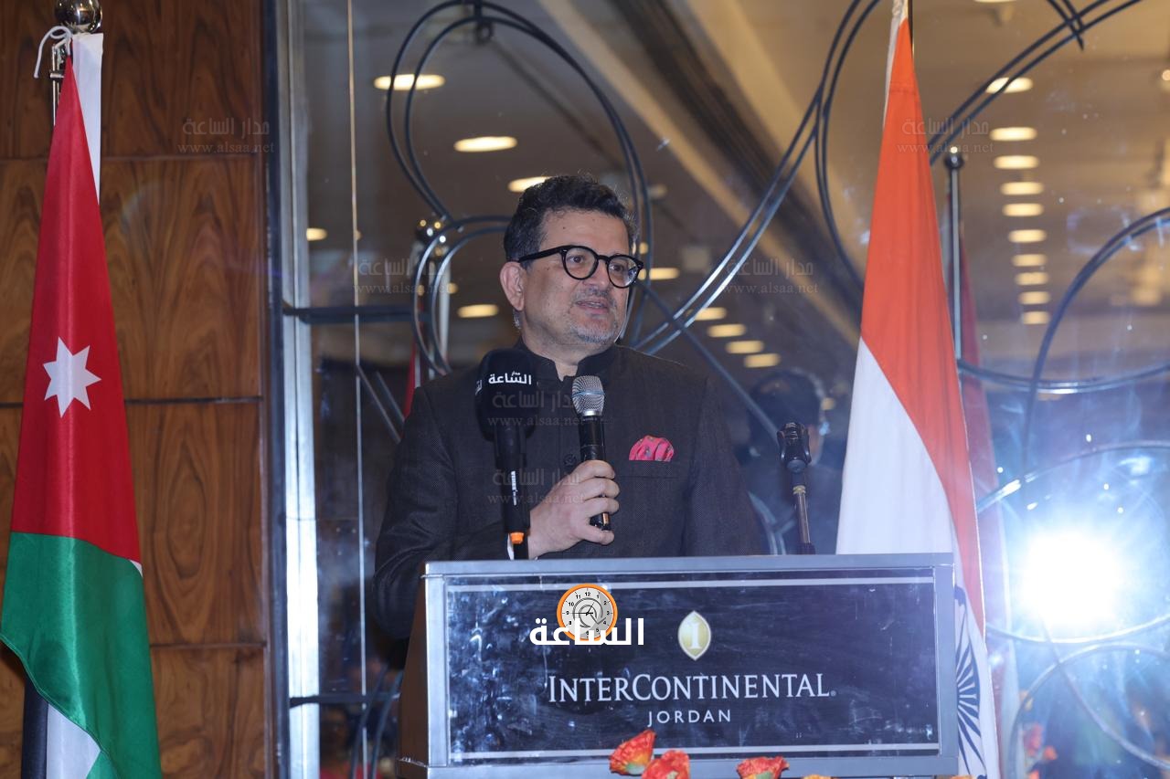 Madar Al-Saa Images 0.6270061234786458