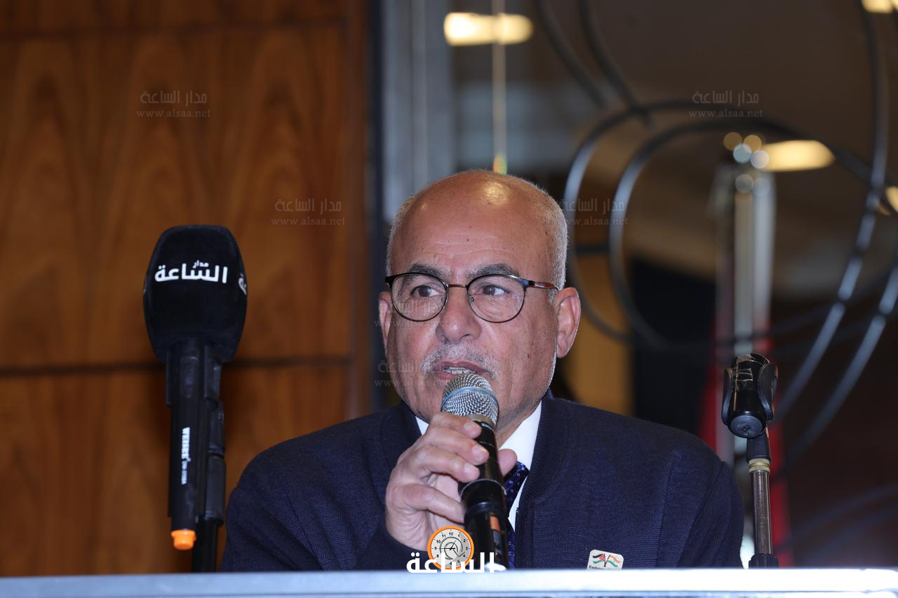 Madar Al-Saa Images 0.12174069041912372