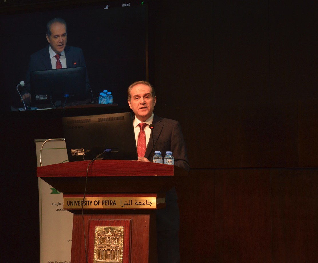 Madar Al-Saa Images 0.47142621251605477