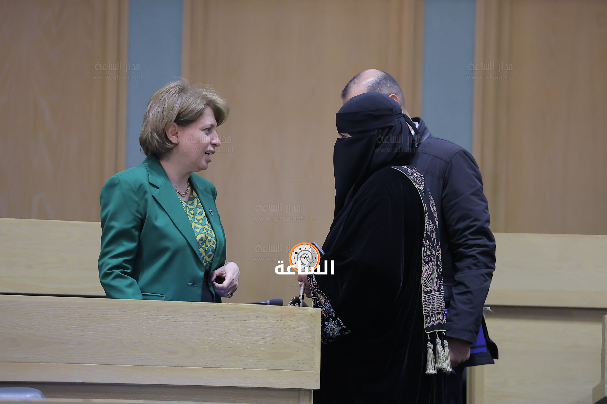 Madar Al-Saa Images 0.47090947907468605