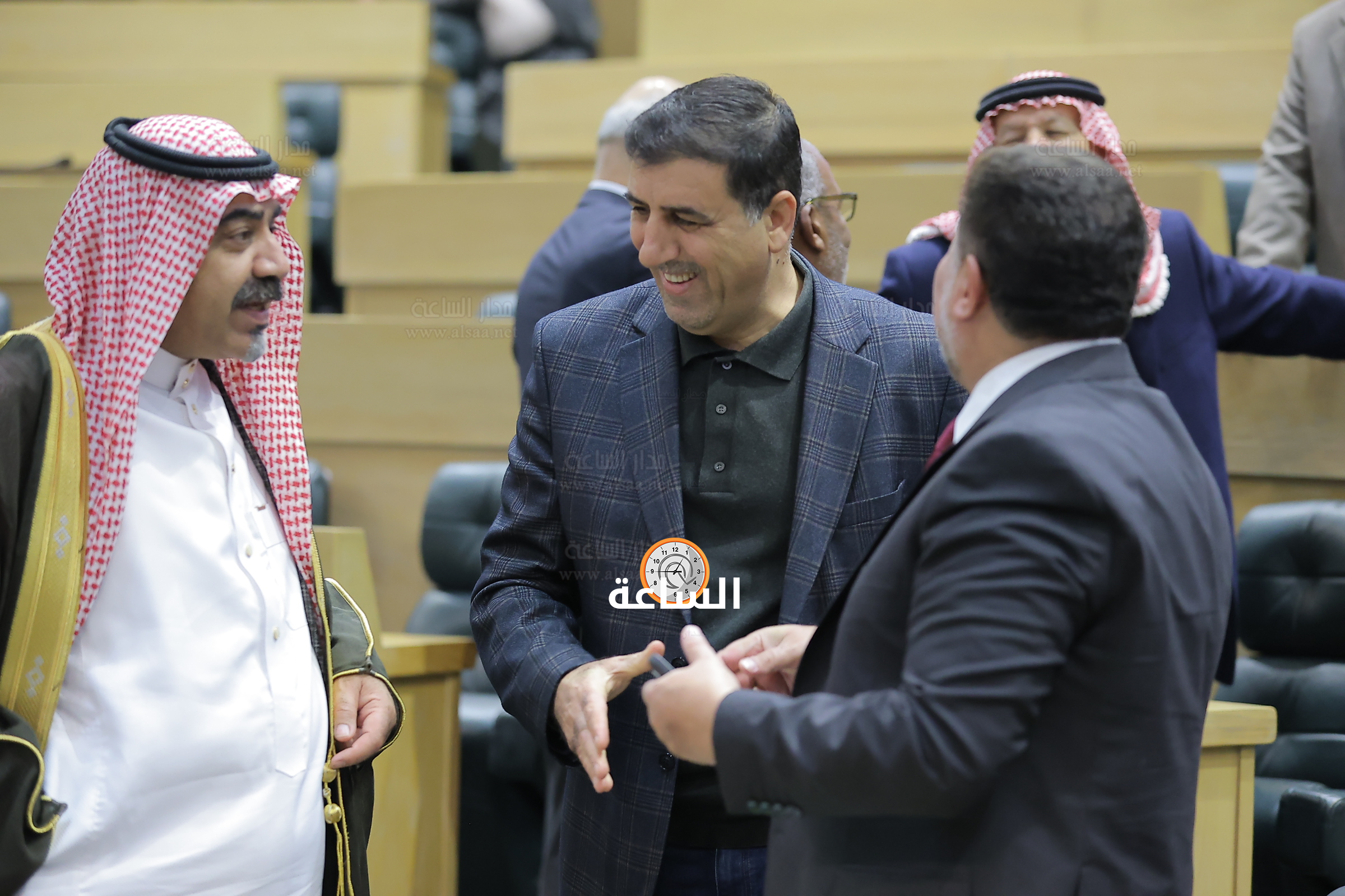 Madar Al-Saa Images 0.9952835697137287