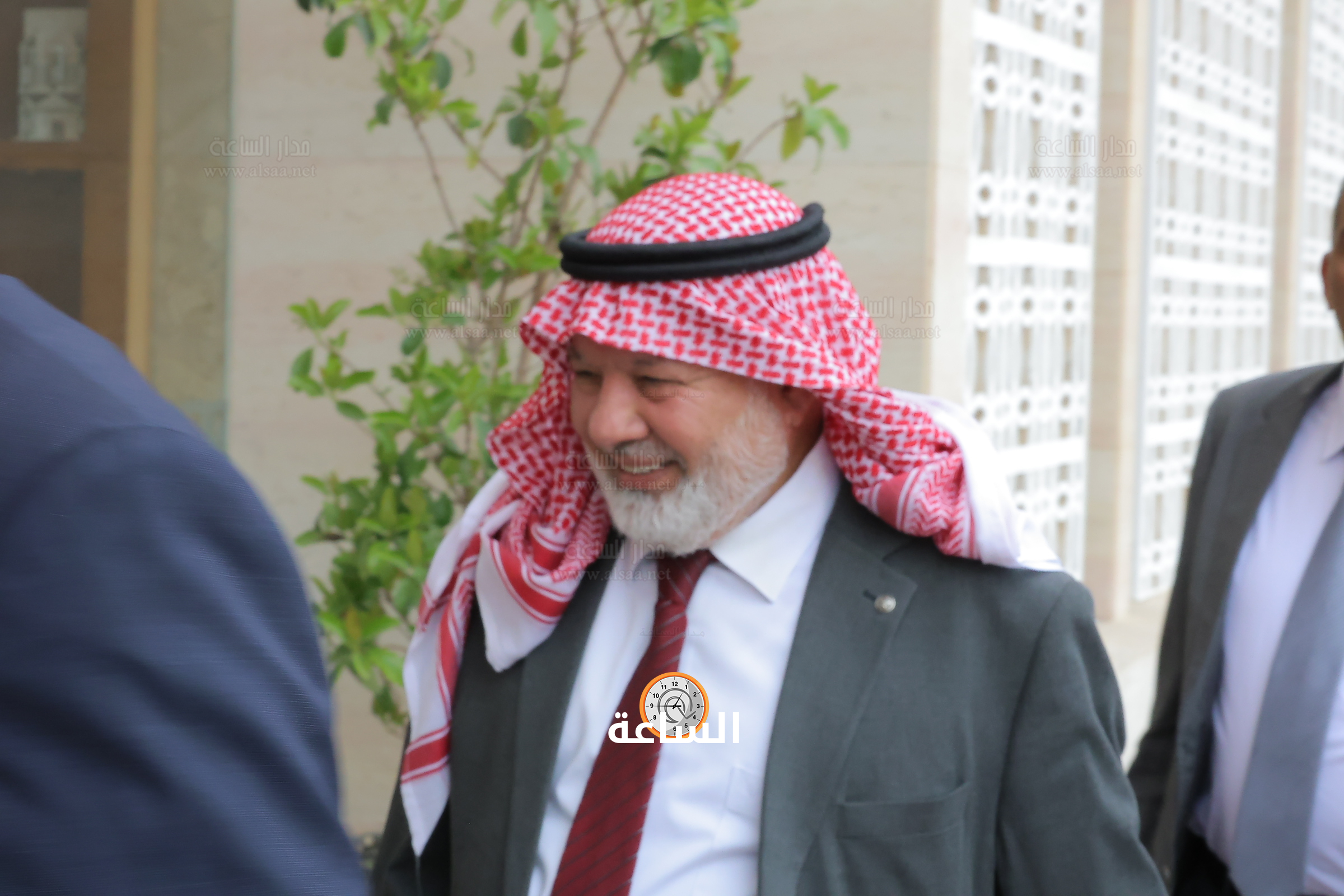 Madar Al-Saa Images 0.5653040017851132