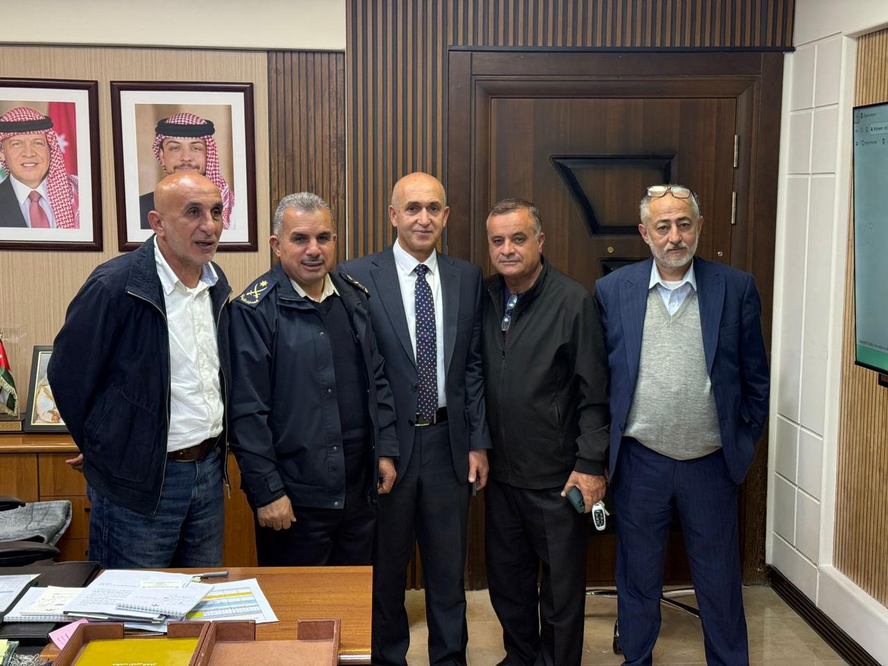 Madar Al-Saa Images 0.7205960274113105