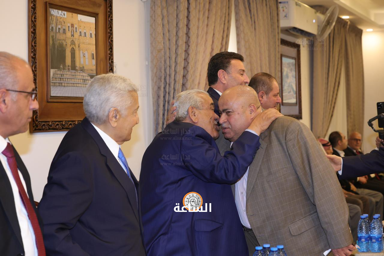 Madar Al-Saa Images 0.16637109227180458