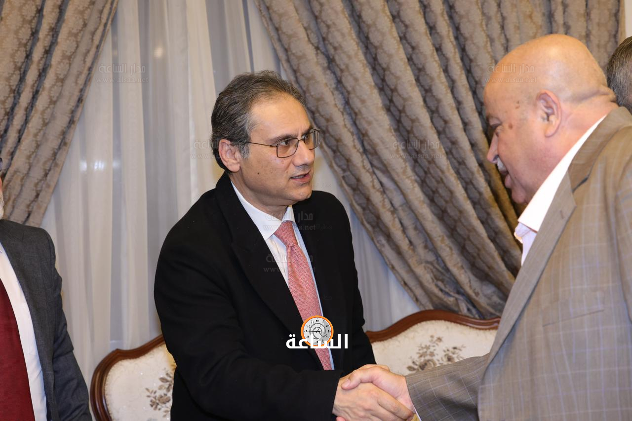 Madar Al-Saa Images 0.7425458095072706