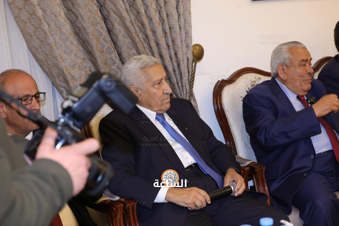 Madar Al-Saa Images 0.07680378859550263