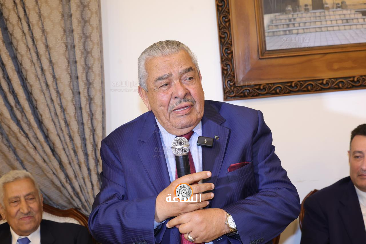 Madar Al-Saa Images 0.02370866367840274