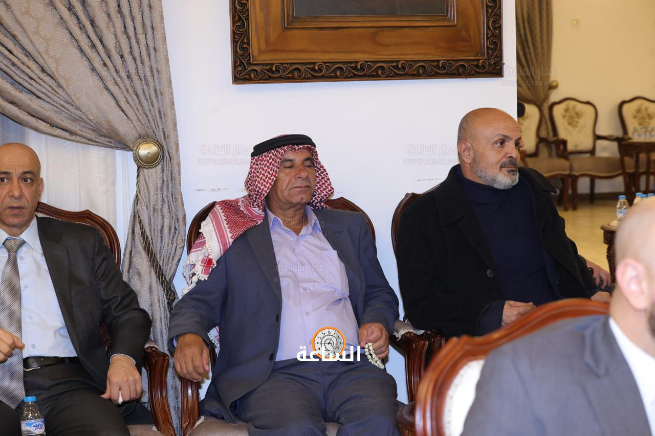 Madar Al-Saa Images 0.9289726241021606