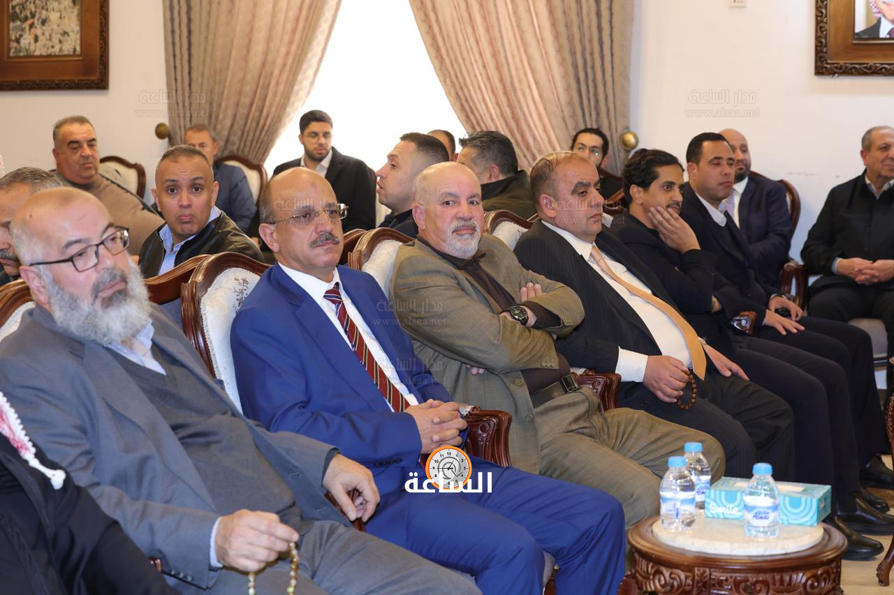 Madar Al-Saa Images 0.9161252596060971