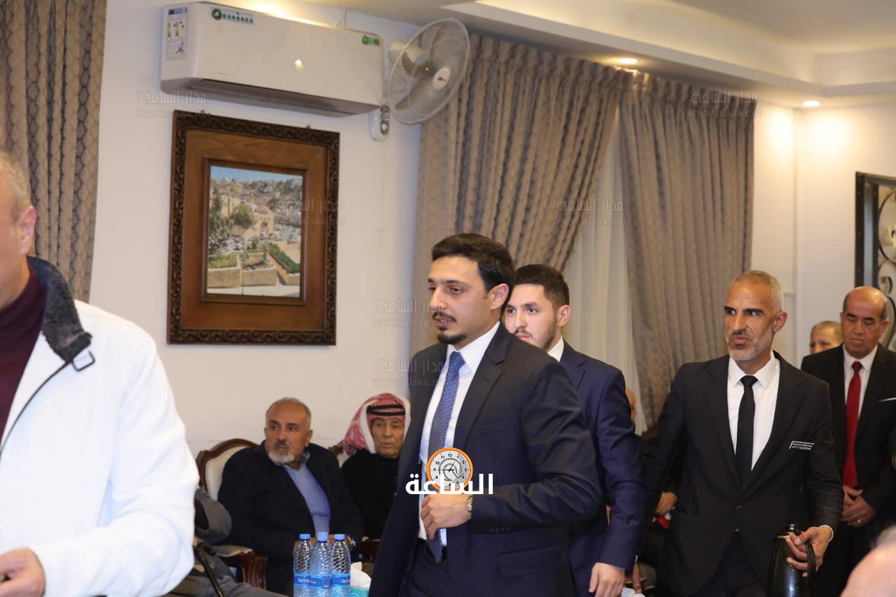 Madar Al-Saa Images 0.6221841590492804