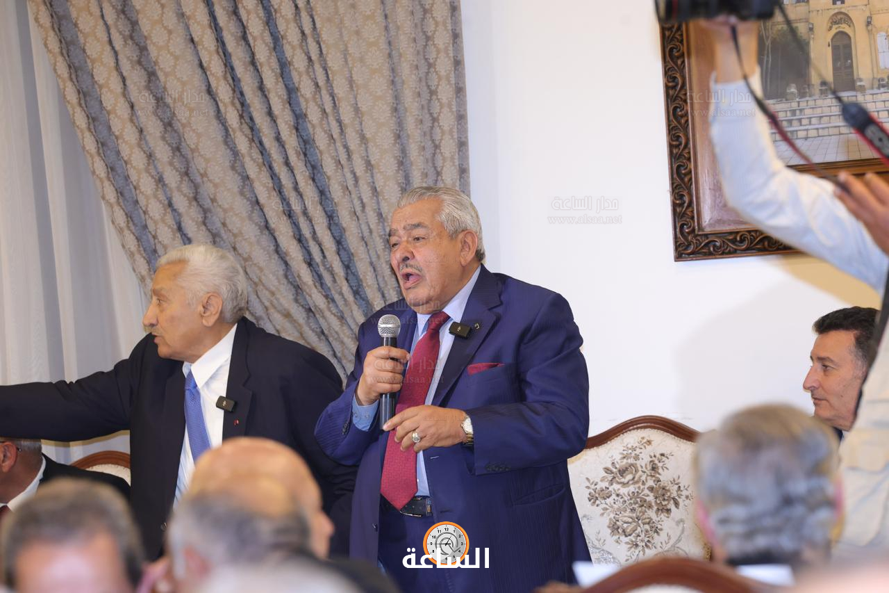 Madar Al-Saa Images 0.7168298637374744