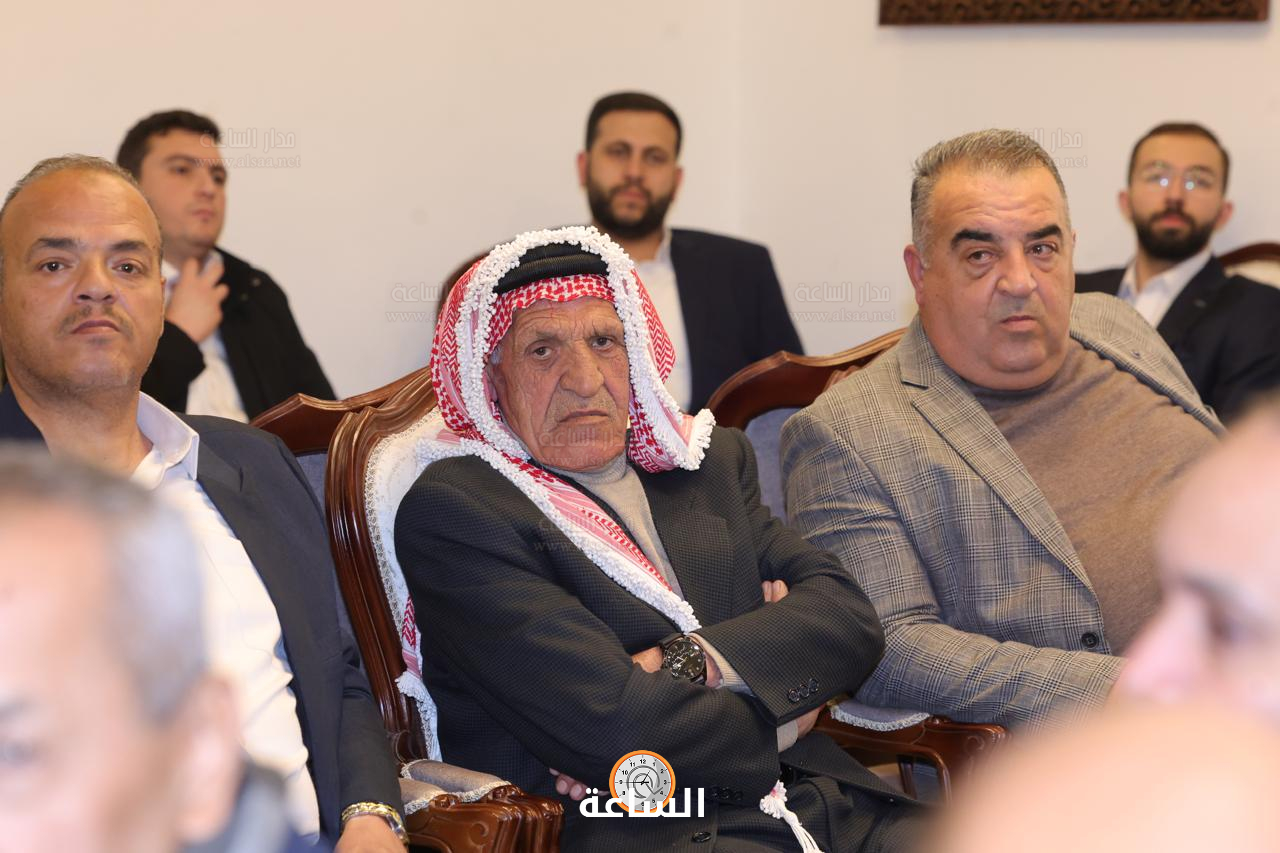 Madar Al-Saa Images 0.8943650288353535