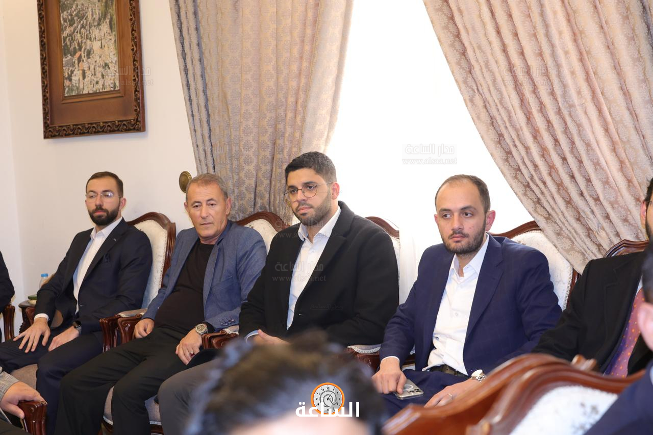 Madar Al-Saa Images 0.14194003629716812