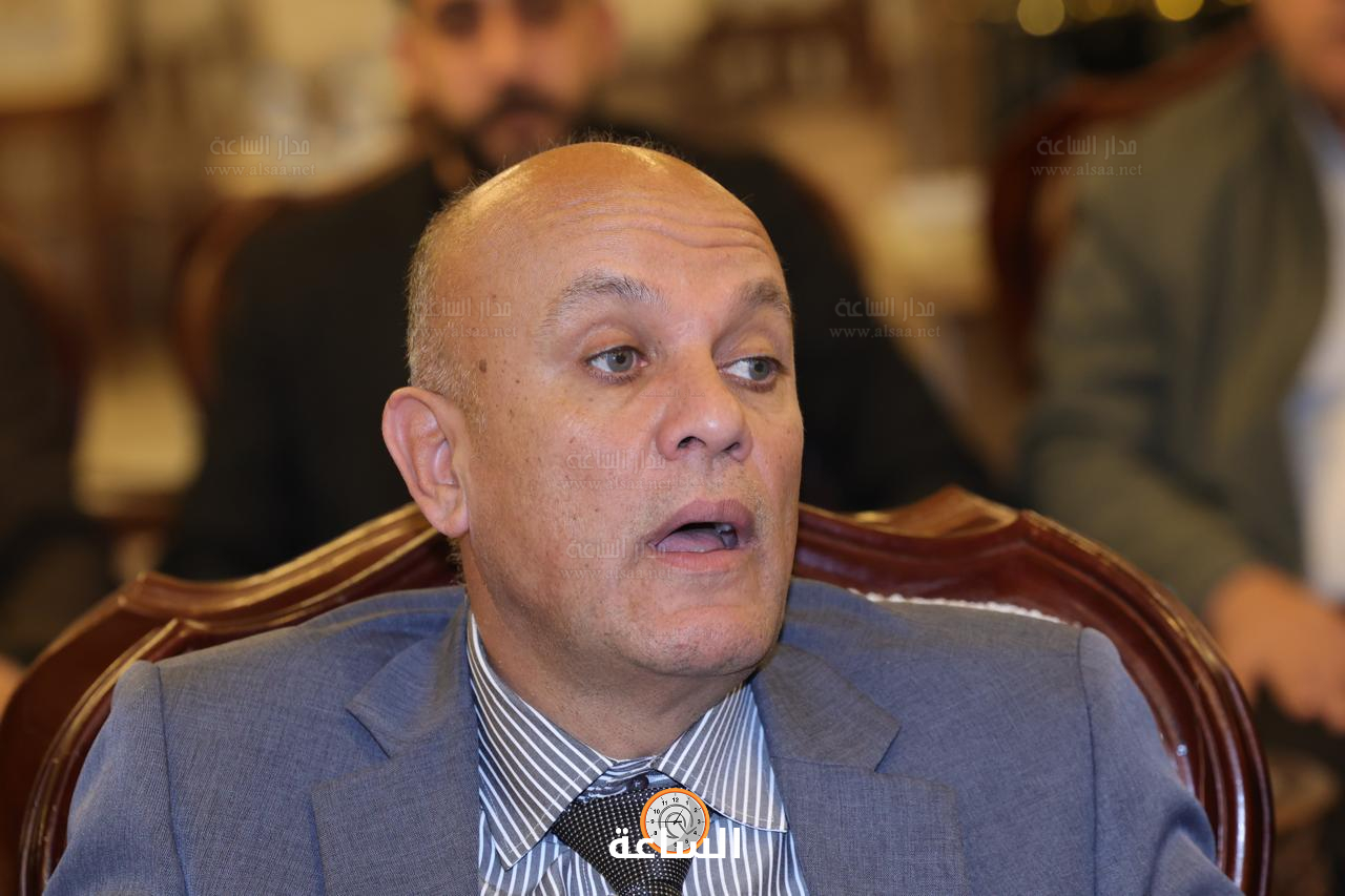 Madar Al-Saa Images 0.04957246898882628