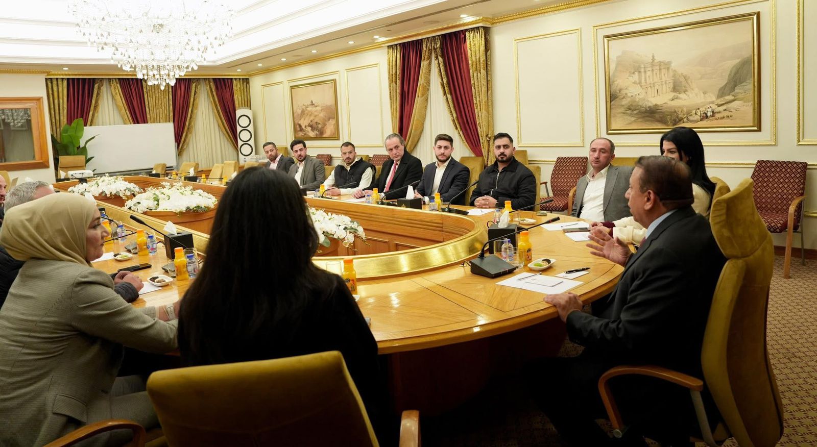 Madar Al-Saa Images 0.04340962337951282