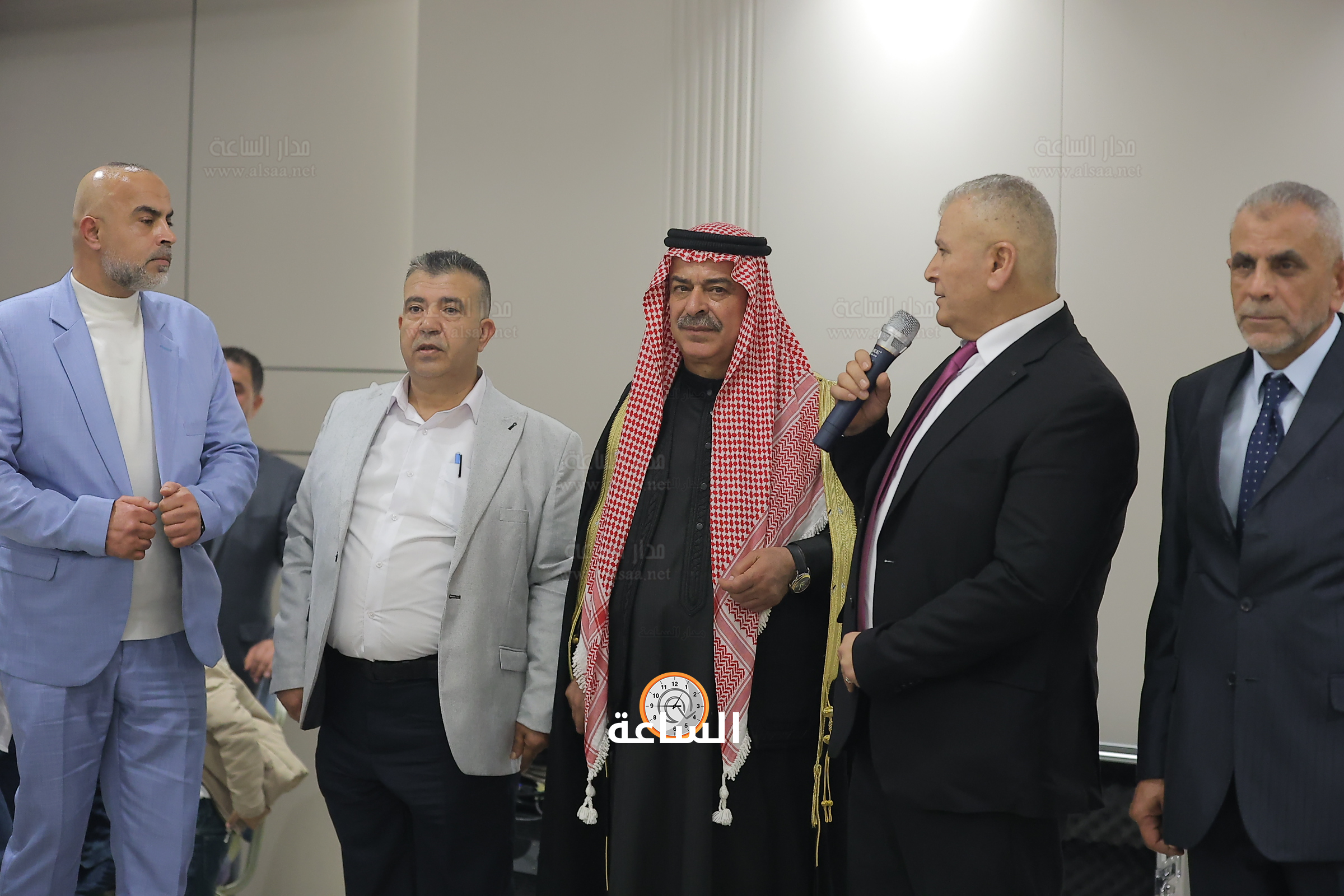 Madar Al-Saa Images 0.9926003614833608