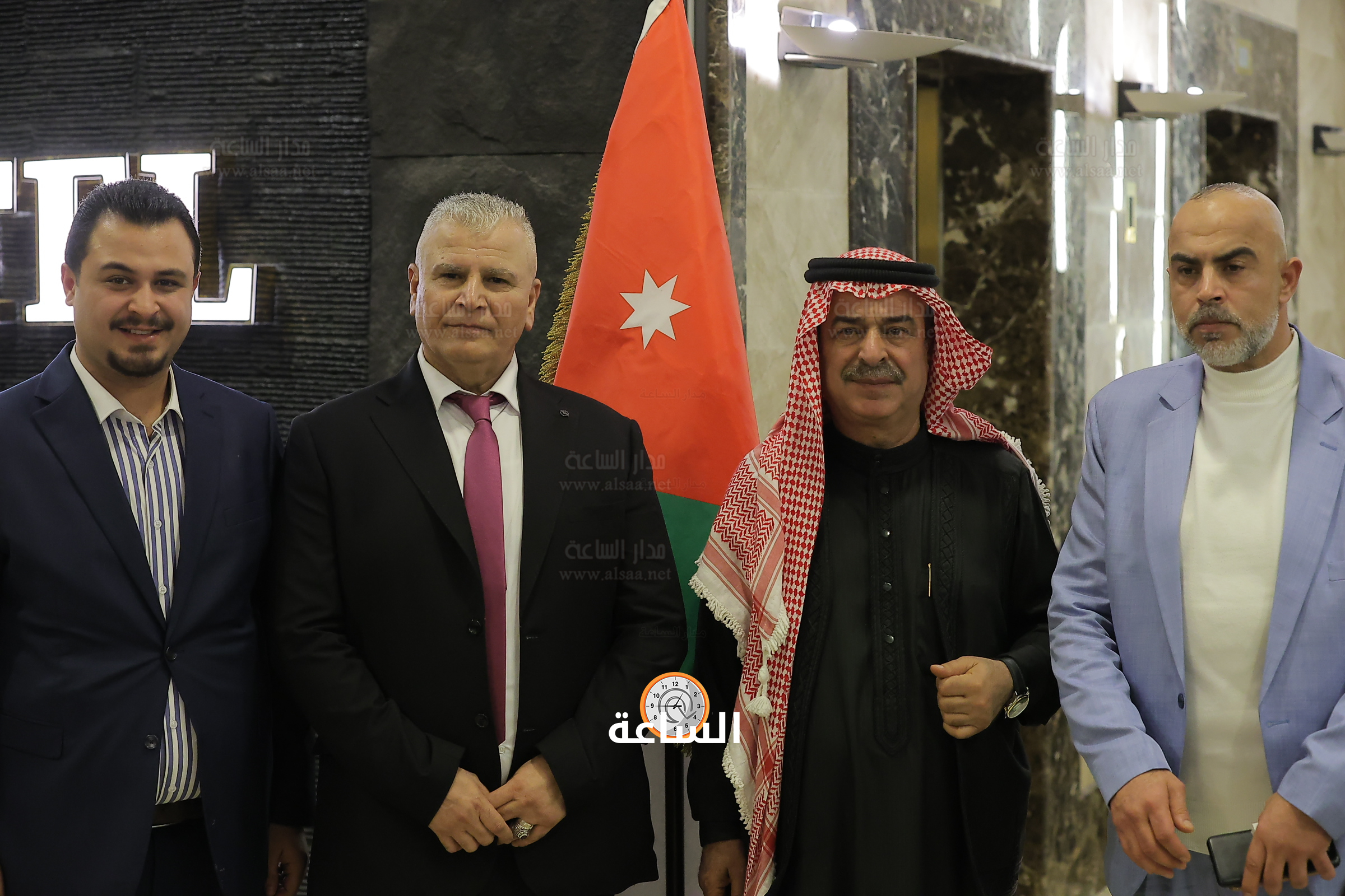 Madar Al-Saa Images 0.33939532562107544