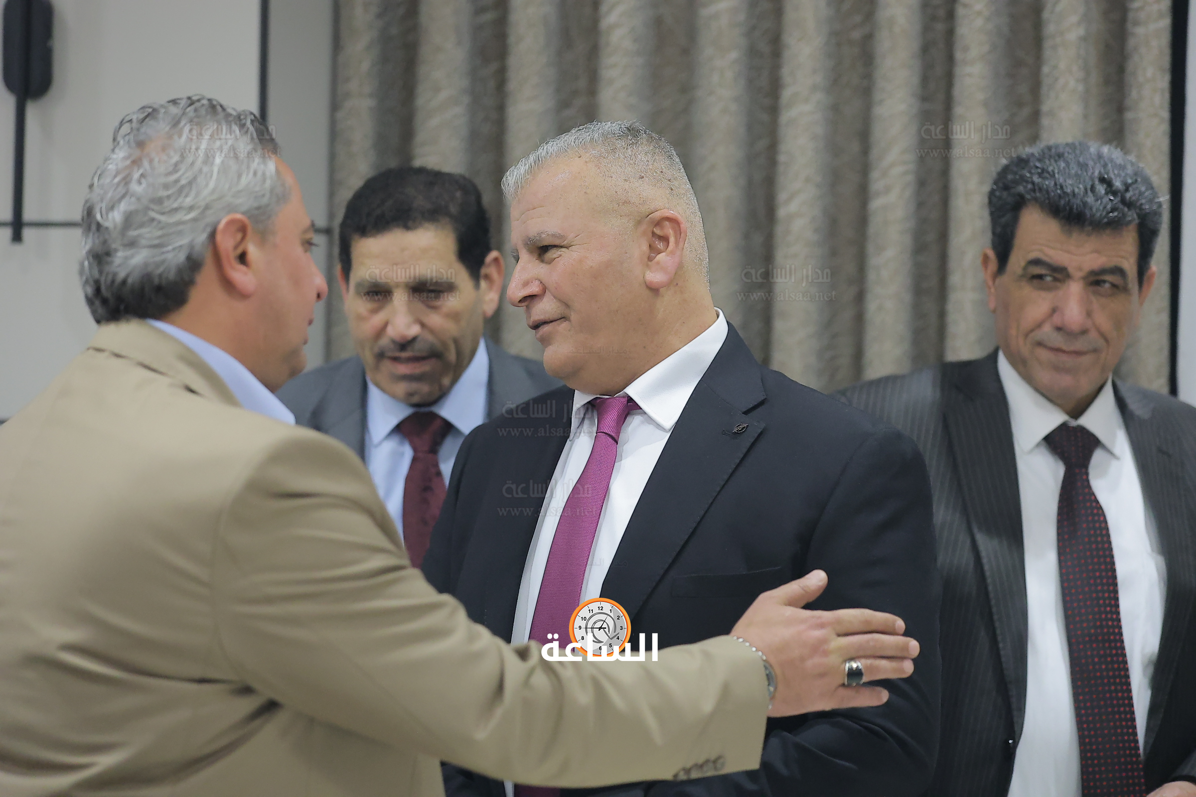 Madar Al-Saa Images 0.4587436299296964